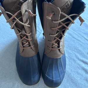 Women’s Sperry boots